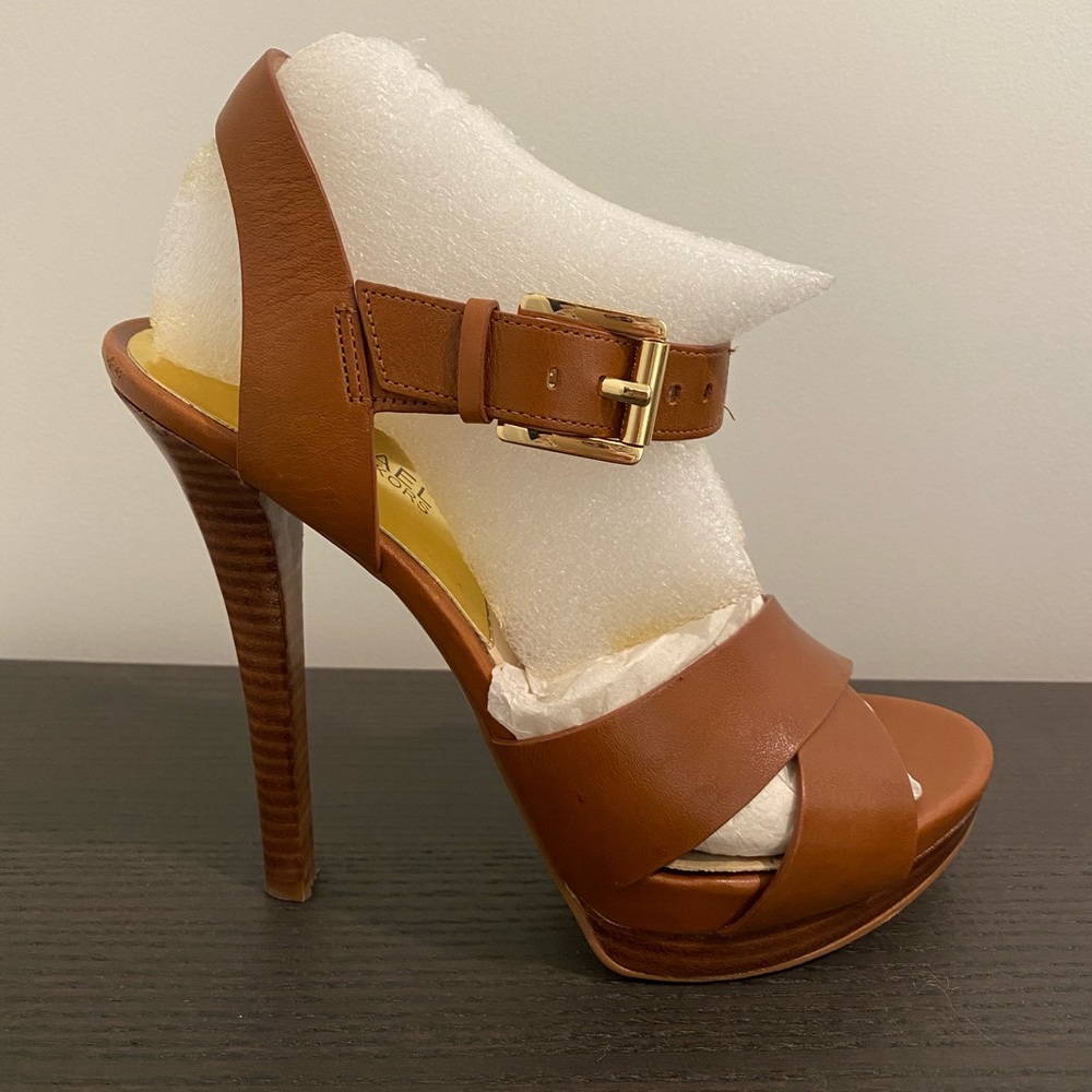 Michael Michael Kors Oksana Sandal Brown - Size 8M
